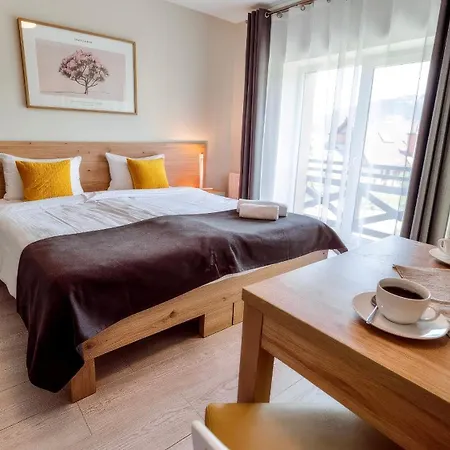 Bed & Breakfast Rezydencja Pod Ochorowiczowka 3*