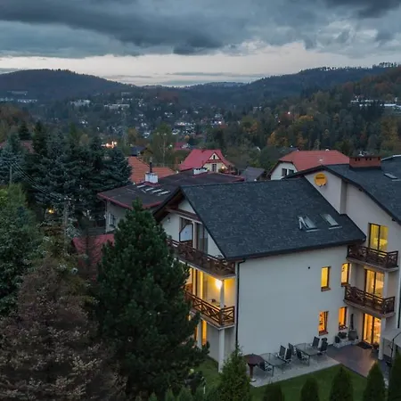 Pod Ochorowiczówką Alojamento de Acomodação e Pequeno-almoço 3*