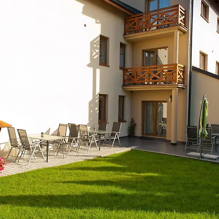 Bed & Breakfast Rezydencja Pod Ochorowiczowka 3*