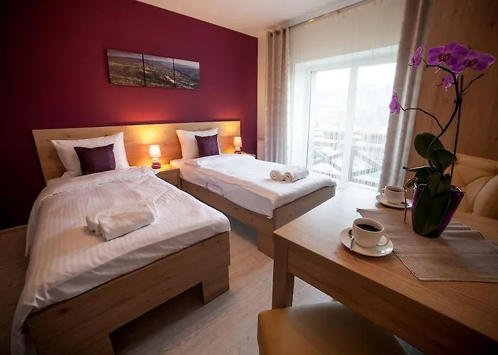 Bed & Breakfast Rezydencja Pod Ochorowiczowka 3*