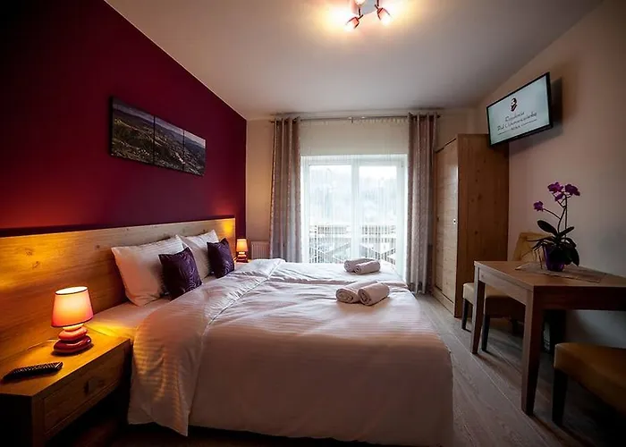 Bed & Breakfast Rezydencja Pod Ochorowiczowka 3*