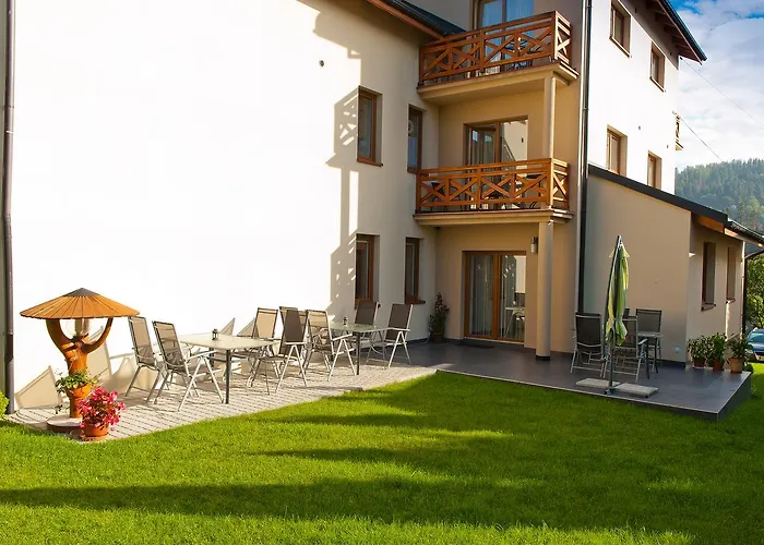 Bed & Breakfast Rezydencja Pod Ochorowiczowka 3*